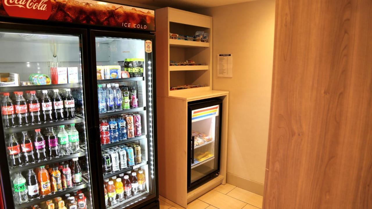 Holiday Inn Express Newberg - Wine Country By Ihg Exterior foto