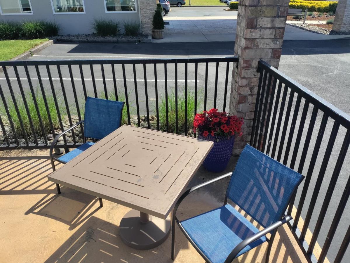 Holiday Inn Express Newberg - Wine Country By Ihg Exterior foto